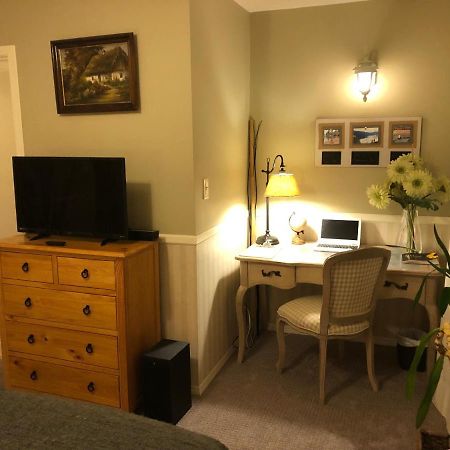 Country Cottage B&B Vernon Esterno foto
